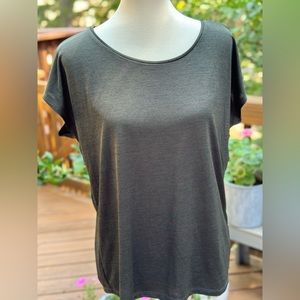 H&M Sport Olive Green Yoga Running Exercise T Shirt Medium